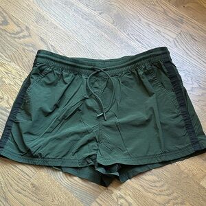 Athleta Olive Green Women's Shorts size 6
